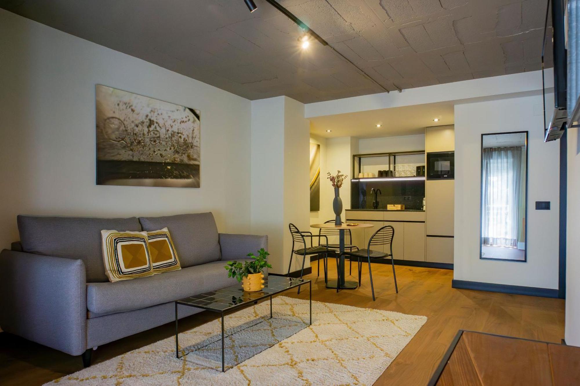 Bubu - Apartamentos En El Centro Málaga Esterno foto