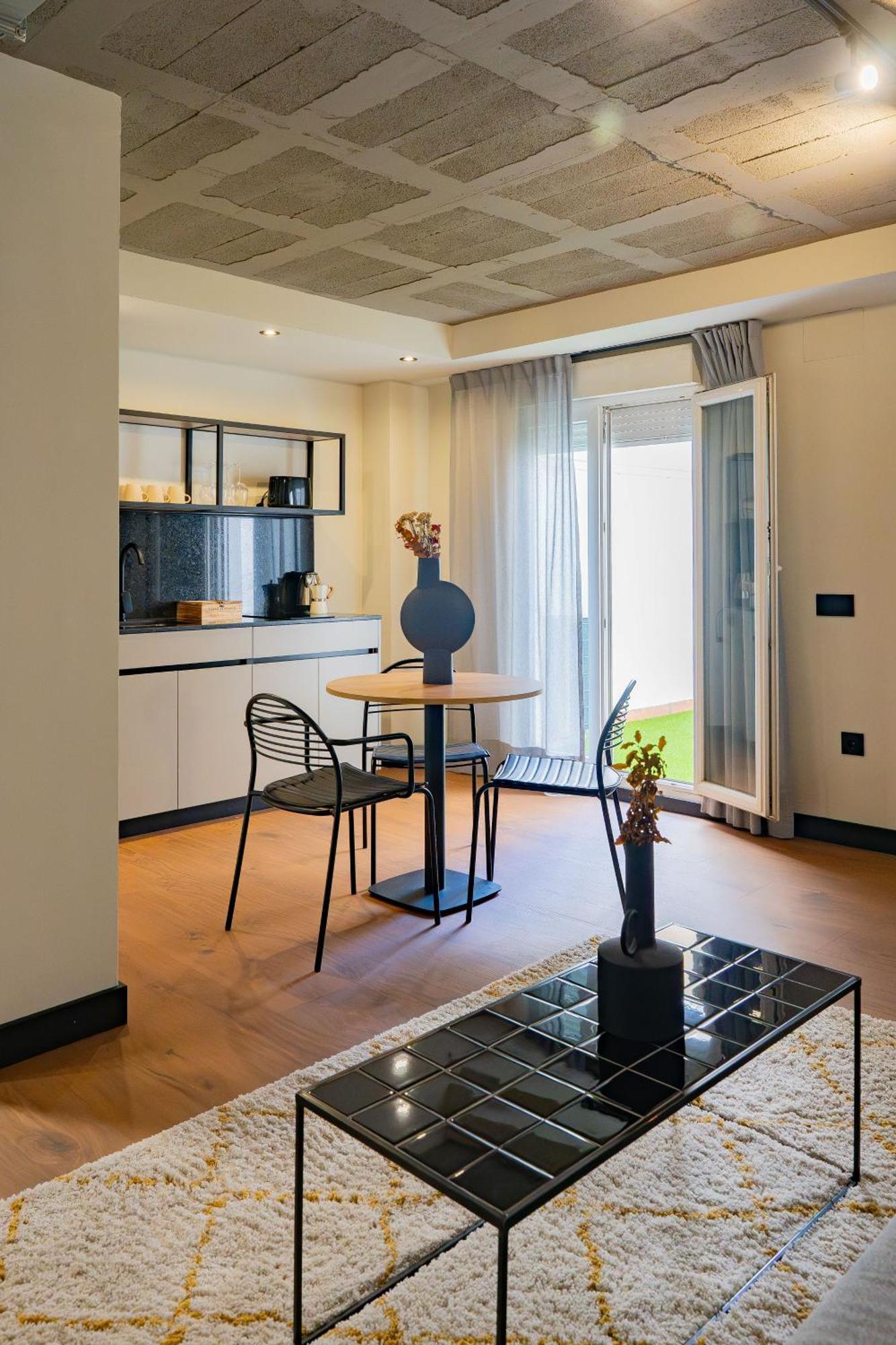 Bubu - Apartamentos En El Centro Málaga Esterno foto