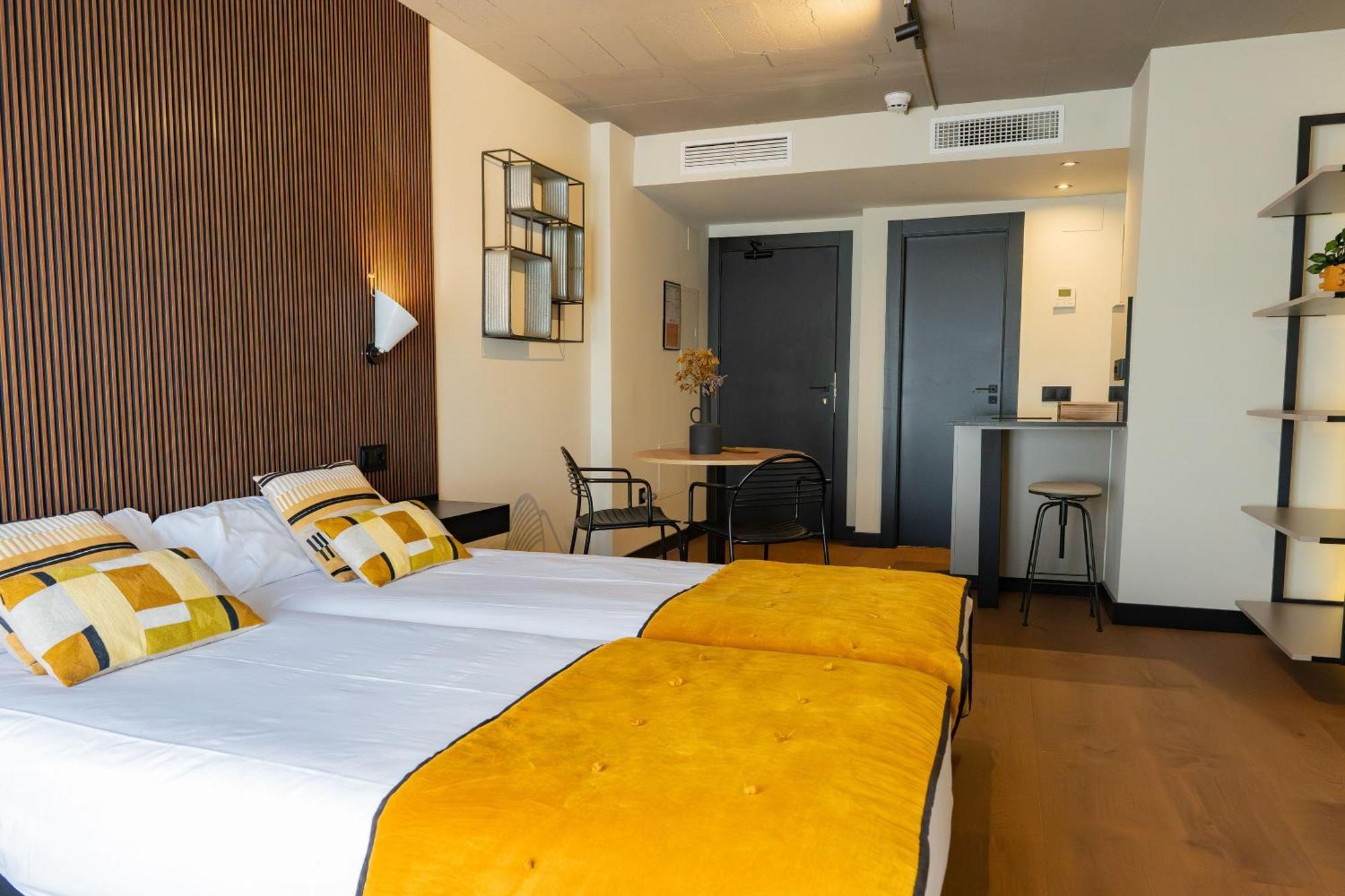 Bubu - Apartamentos En El Centro Málaga Esterno foto